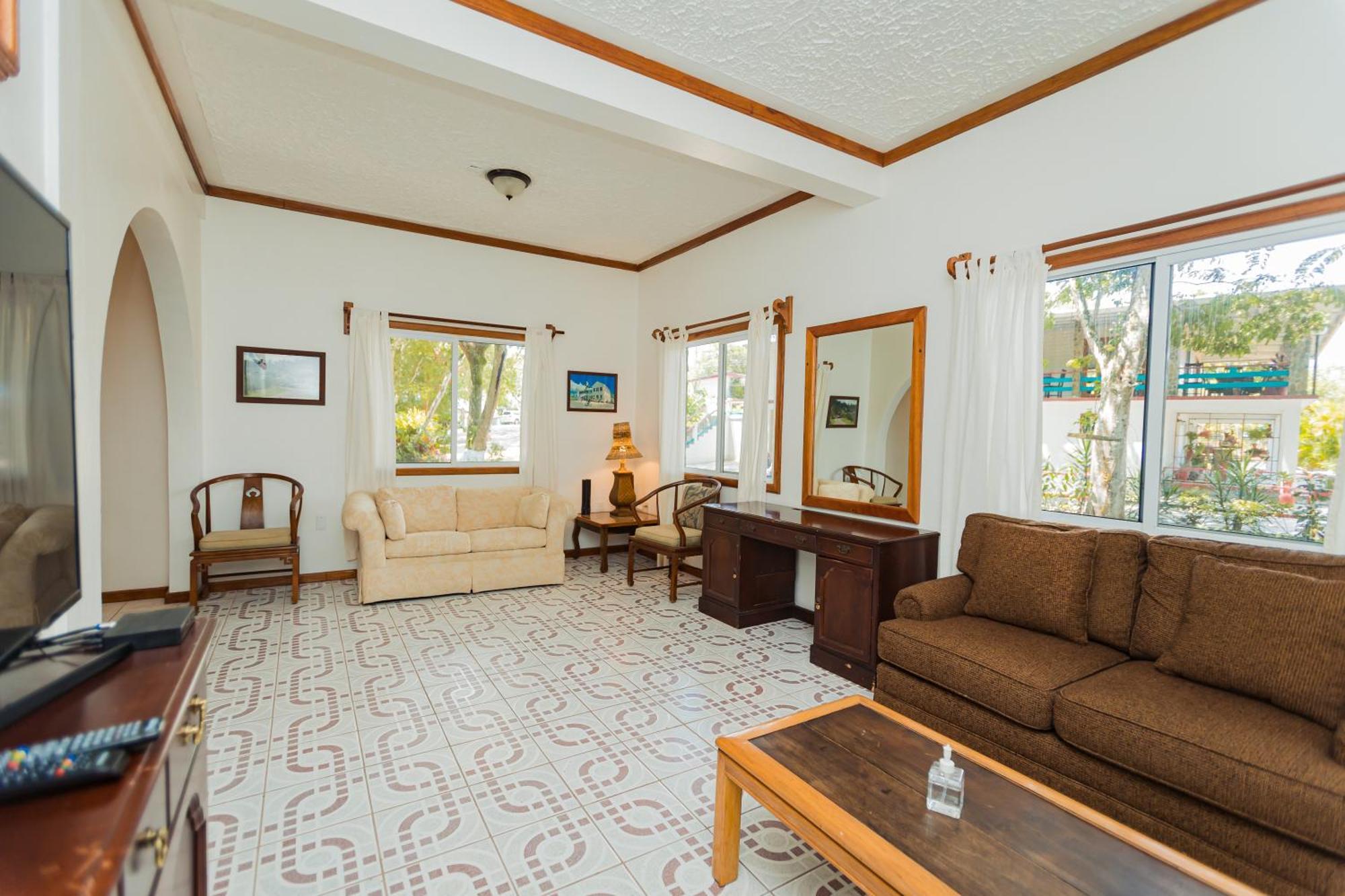 Falling Leaves Lodge ซานอิกนาซิโอ ภายนอก รูปภาพ